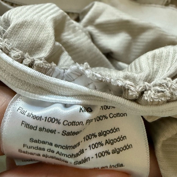 King bed sheets - Picture 2 of 3